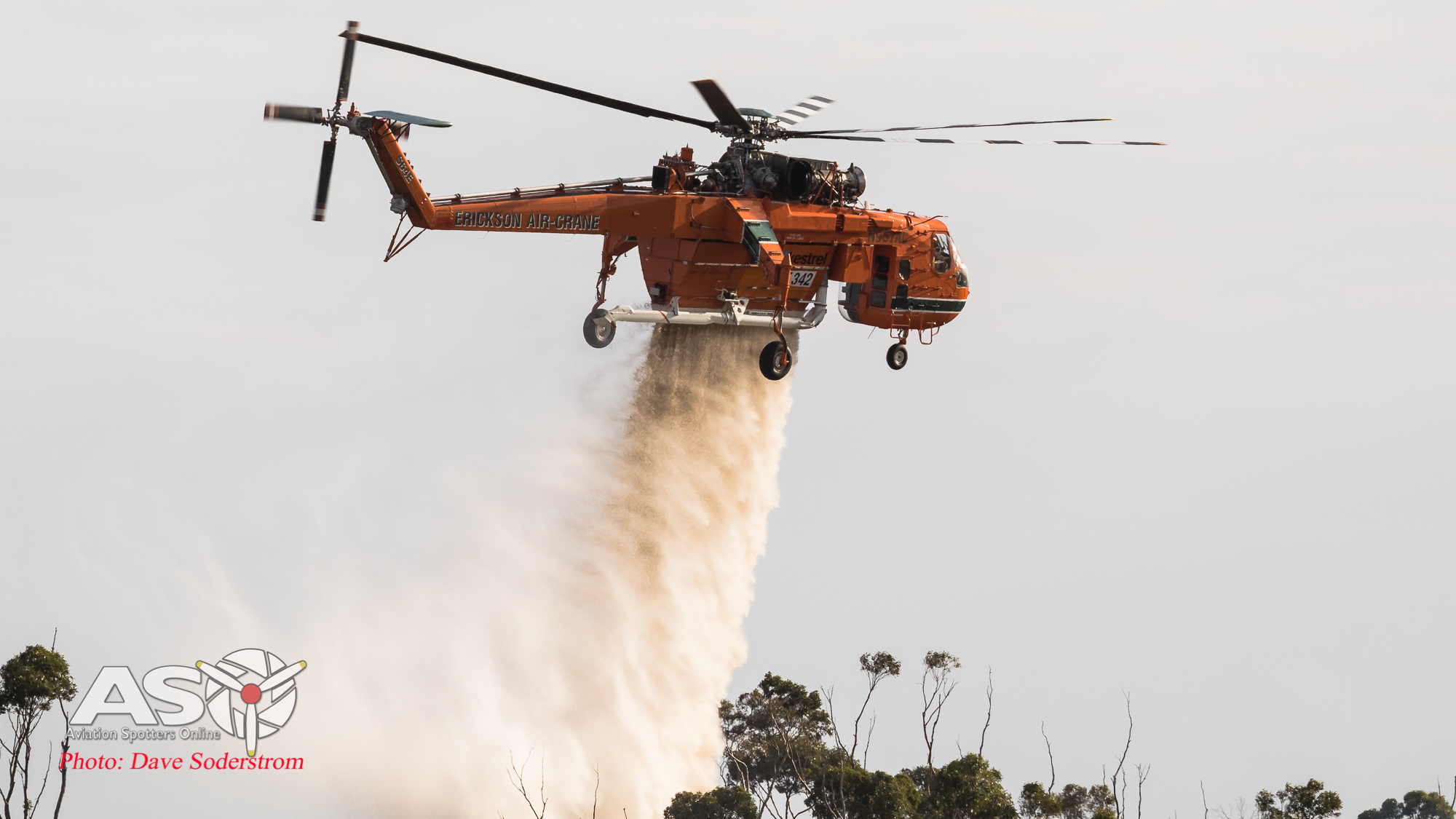 Six S64 Air Crane® Helicopters Continue Fight in Australia Erickson Inc.